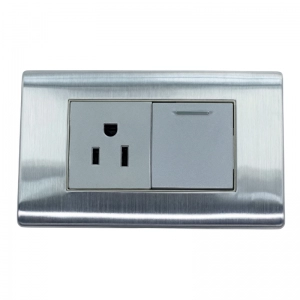 Interruptor + Toma Con Polo Acero Inoxidable